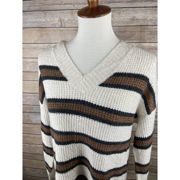 American Eagle XS Oversized Pullover Sweater Lightweight Striped V Neck Soft - Picture 2 of 9